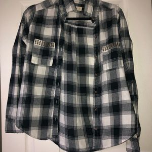 Women’s plaid flannel